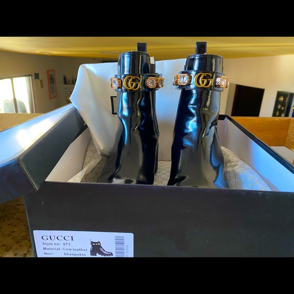 GG Brand Black Boot - Picture 3 of 5